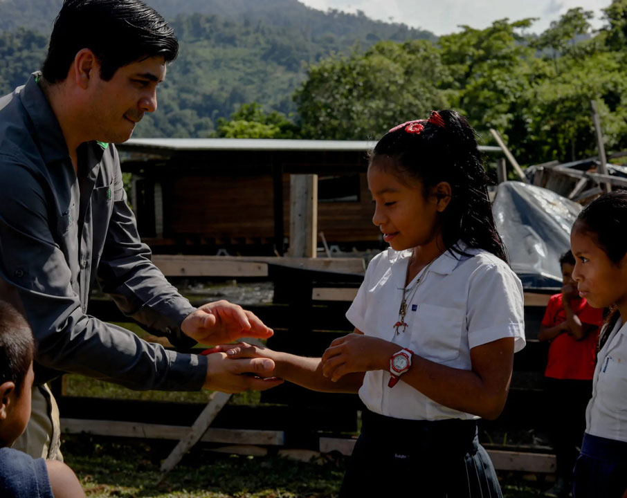 Visita_PresidenteCarlosAlvarado_Telire_Talamanca_rosanchezphoto_20190809_2564-scaled